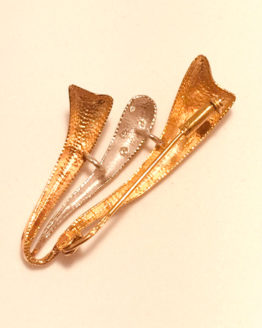 Broche de oro bicolor con cuatro circonitas-b