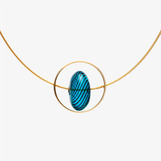 Collar Xar en plata chapada de Belén Bajo y vidrio azul