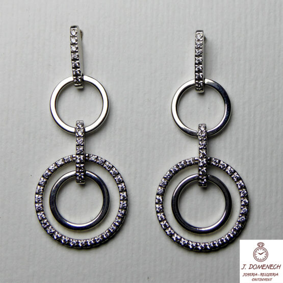 Pendientes de oro blanco largos con círculos