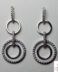 Pendientes de oro blanco largos con círculos